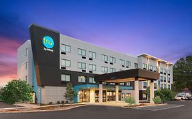Tru By Hilton Portland Airport, Or